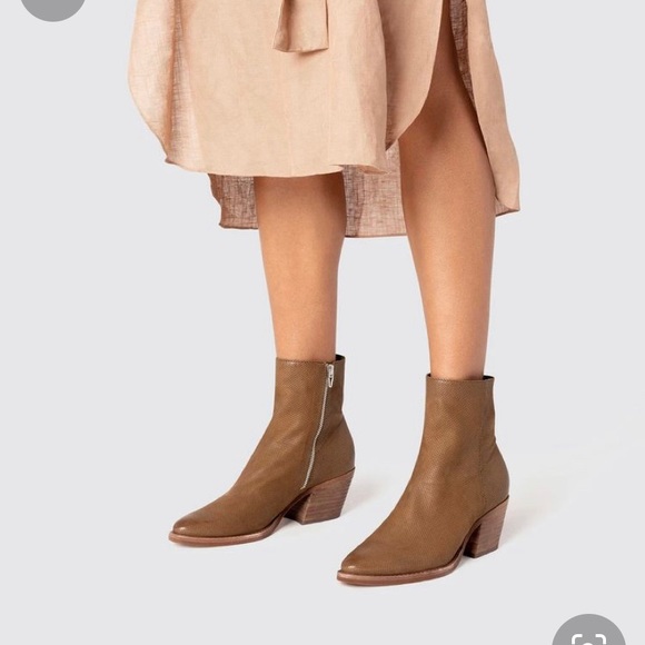 Dolce Vita Asha booties in 8.5 - Picture 2 of 4